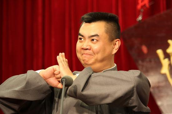 在相声演员界，你觉得张伯鑫优秀的原因是什么？