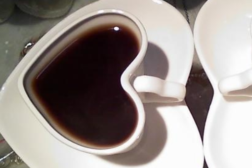 拍拖是什么意思