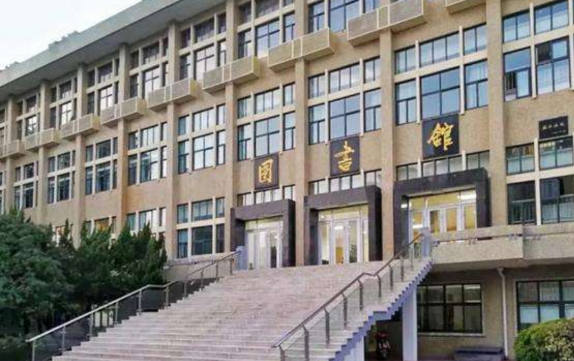 西北政法大学图书馆对不对外开放