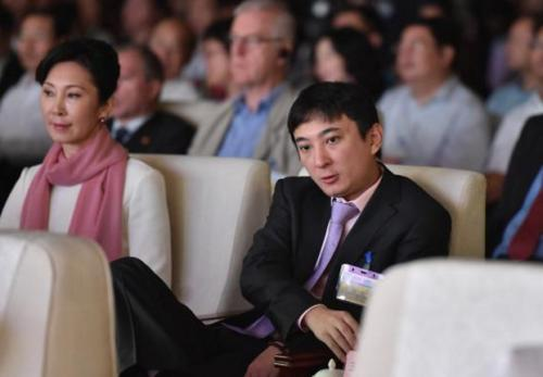 思聪斥重金买的两只柯达鸭被炖,到时是谁这么大牌?