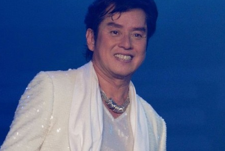 谭咏麟《捕风的汉子》歌词大意是什么？