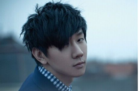 林俊杰是中国人还是新加坡人?