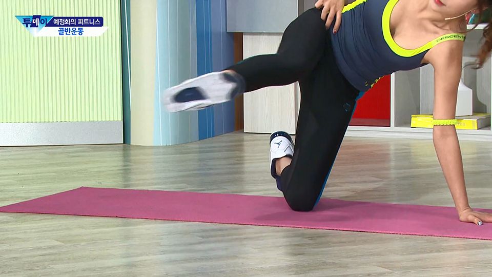 怎样锻炼可以提臀?