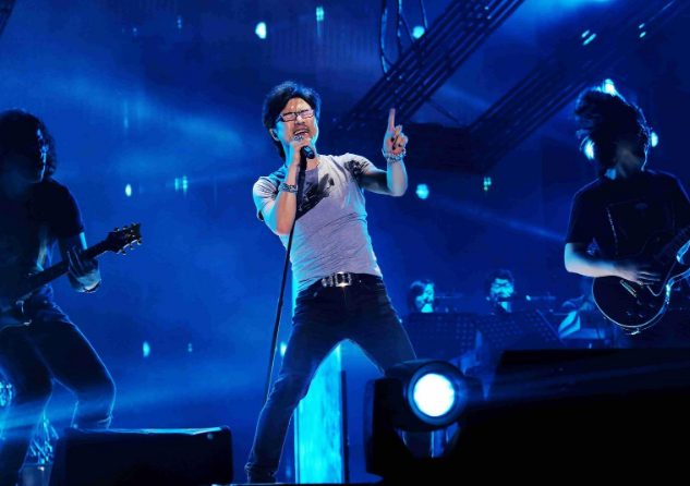 你是我心爱的姑娘歌词是什么？