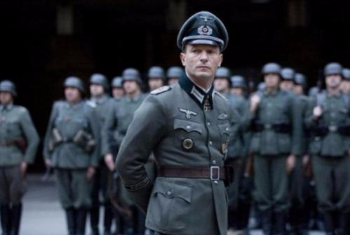二战时,希特勒为什么那么注重军服的设计?