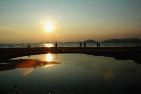 人间忽晚,山河已秋全诗是什么？