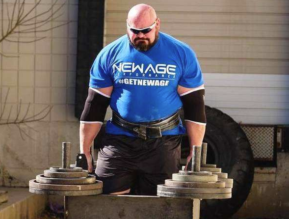 连拳王泰森在布莱恩肖面前都像小孩子，这个布莱恩肖是何人物？