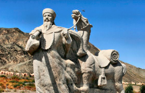 在历史上是谁收复新疆?