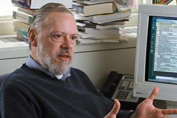 C语言是谁发明的?