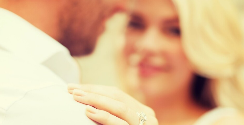 “少夫老妻”的结合,会出现哪些尴尬的情况?