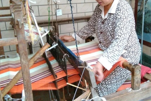 附近哪有可以拿回家做的手工活