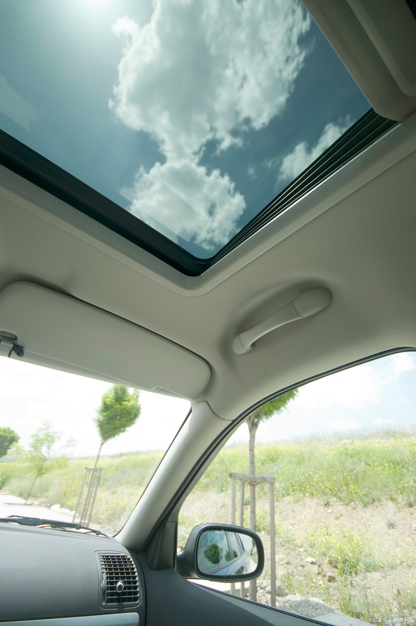 汽车天窗应该怎么进行清洗和保养?