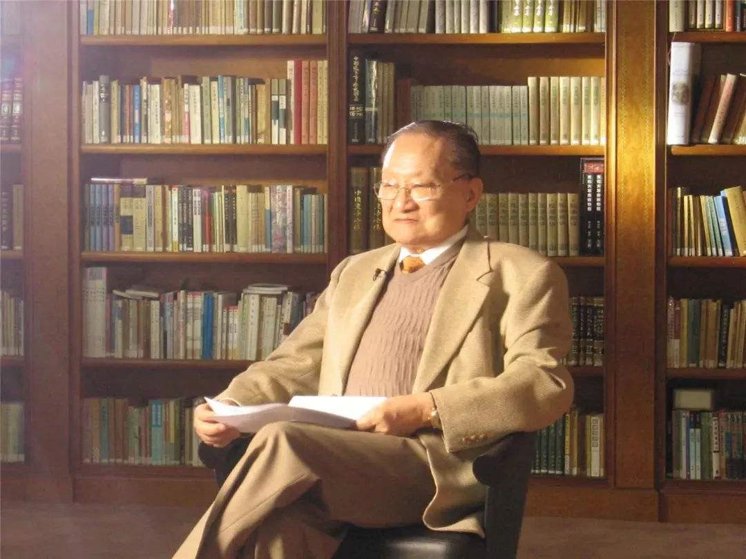 九阴九阳是“金庸新”的著作,他到底是谁?