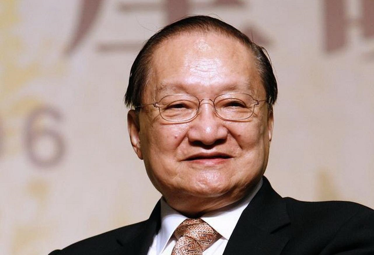 九阴九阳是“金庸新”的著作,他到底是谁?