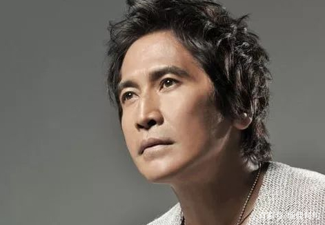 那些年很火的《中国好声音》中,那些历届导师中最令人失望的是哪一位?