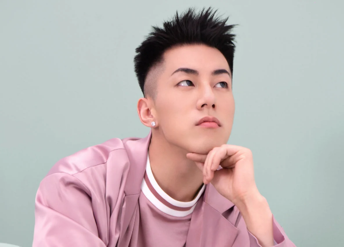 卡斯柏为什么退赛?