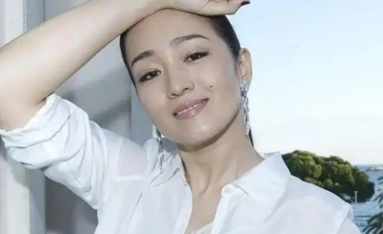 金马奖颁奖典礼上,巩俐受了李安什么屈辱,为何拒绝颁奖?