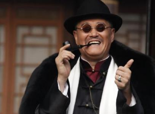 你知道小品“红高粱模特队”中有哪些演员?