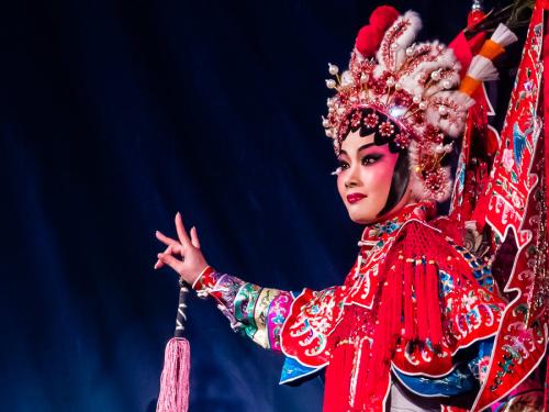 寻粤曲《花田错会》唱词(有曲谱更好),谢谢!