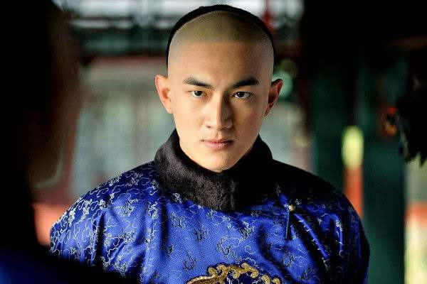 十四阿哥的福晋,生下长子被雍正封郡王,为何却被乾隆夺爵?