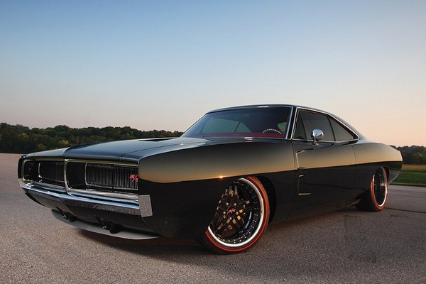 能把车停放到银泰中心地下车库的都是些什么人?