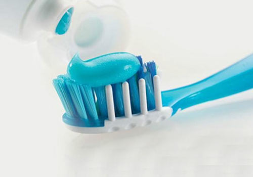 云南白药牙膏适合长期用吗?