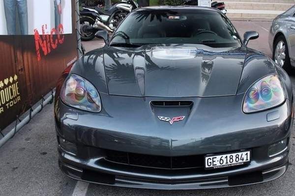 能把车停放到银泰中心地下车库的都是些什么人?