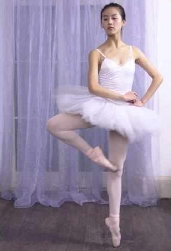 网友曝光了刘诗诗哪些童年照片?