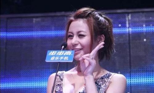 “我宁愿坐在宝马车里哭泣,也不愿坐在自行车上笑”是什么意思?