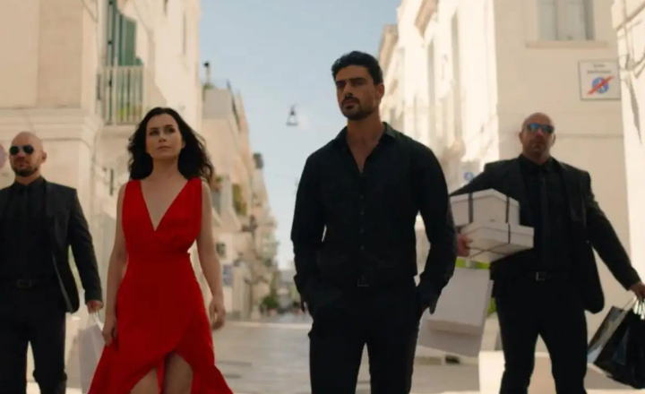 《365dni》劳拉为什么死了？