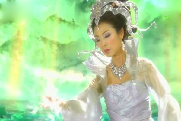 天蚕土豆的元尊夭夭,是什么身份?