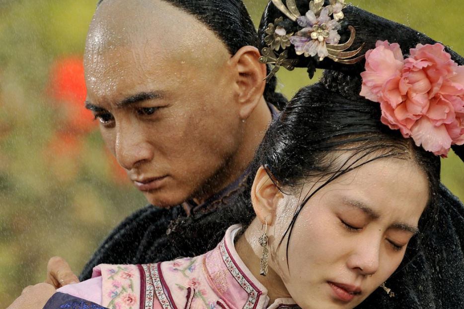 步步惊心的意思是什么?