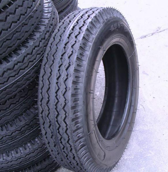 银川一工人在给轮胎充气时爆炸,工人被炸伤,这名工人的伤势如何?