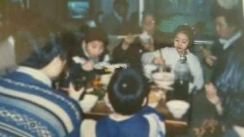 网友曝光了刘诗诗哪些童年照片?