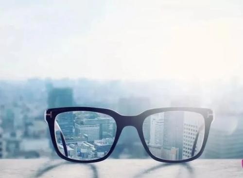 中国眼镜生产基地在哪里？