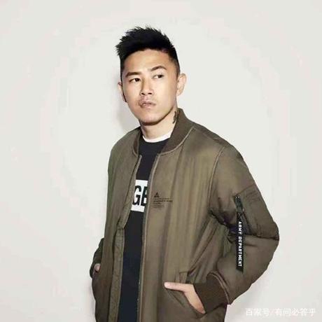 89岁华裔老人被点火烧,吴彦祖欧阳靖仗义出手重金悬赏缉凶,后来怎样?