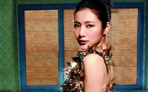 大红大紫时嫁入豪门,婚后惨遭家暴,27岁就去世的宋汶霏究竟经历了什么?