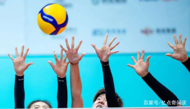 排球能不能用脚踢?怎么样算是犯规?