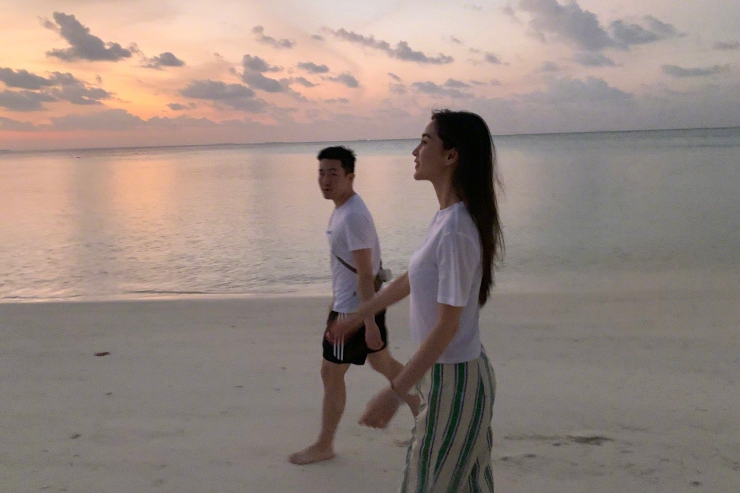 Angelababy节目中被问婚变绯闻,为何娱乐圈情侣总是逃不过这个问题?