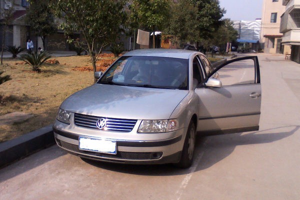 不到一分钟,9万英镑的特斯拉被偷,是特斯拉的防盗存在缺陷还是偷车贼技术高超?