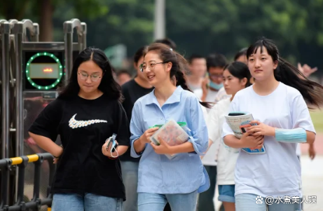 北京暂不公布高考排名前20名成绩,此举是出于什么原因考虑的?