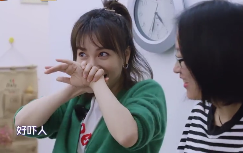 终于踏入恋爱综艺了，吴昕嗑cp的样子像不像你本人？