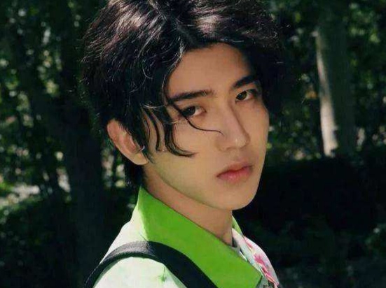 教育局回应受捐学生嘲讽式感谢信，为啥网友说学生内容真实，引起极度舒适？