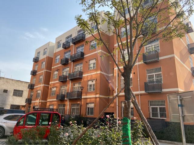 上海一大妈拥有90套房106个车位,这是种什么样的体验?