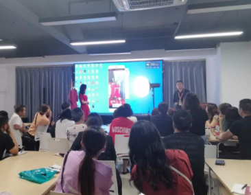 女子在南京学通灵魔法被骗5万,是如何发现被骗的?