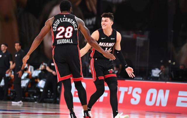 如何看待湖人首节10个失误的举动呢?