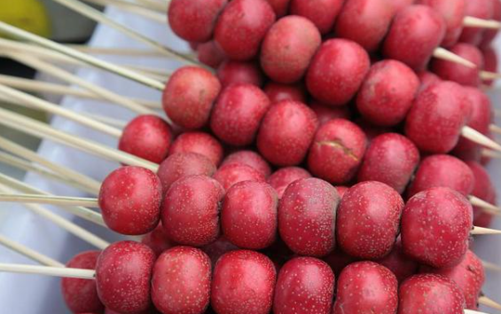 我国的传统小吃“冰糖葫芦