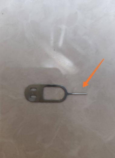 卡槽用取卡针戳没反应