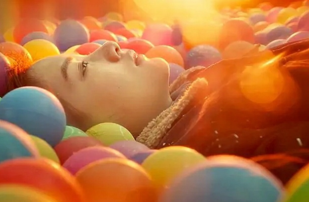 检察院未批捕给女顾客下药嫌疑人,检方的理由是什么?