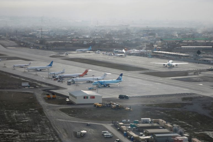 喀布尔机场发生了两起爆炸事故,造成事故的原因是什么?